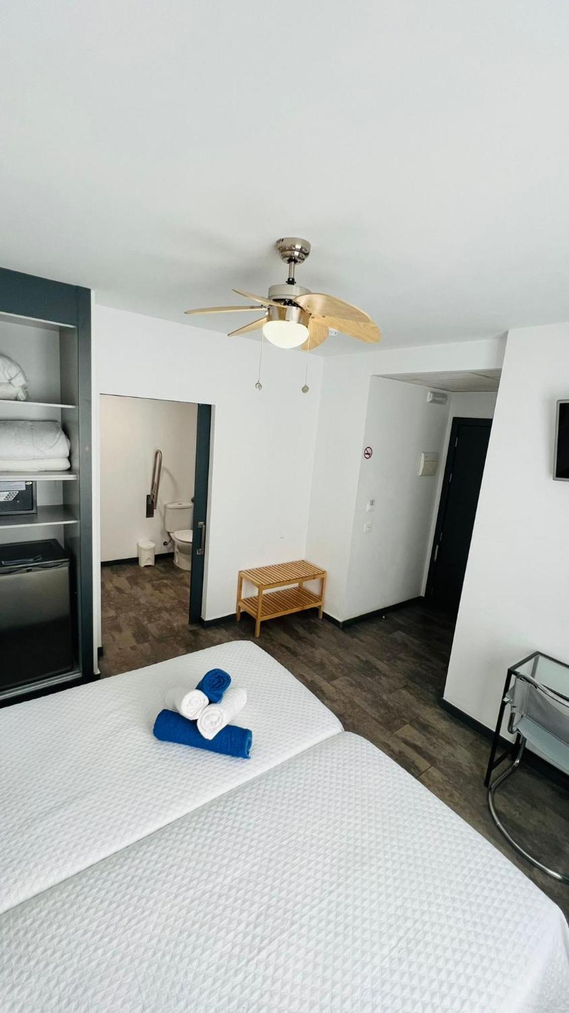 Bajondillo Beach Cozy Inns (Adults Only) Torremolinos Exteriör bild
