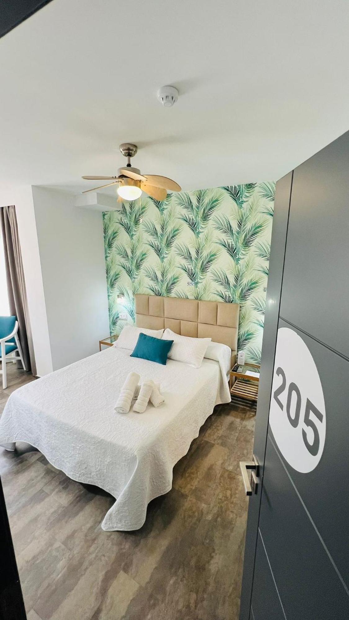 Bajondillo Beach Cozy Inns (Adults Only) Torremolinos Exteriör bild