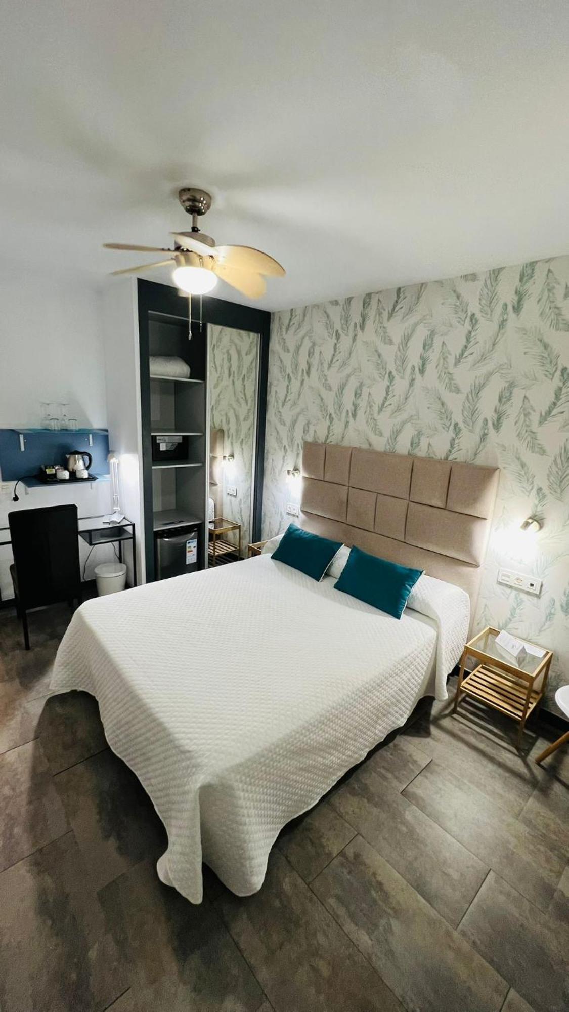 Bajondillo Beach Cozy Inns (Adults Only) Torremolinos Exteriör bild