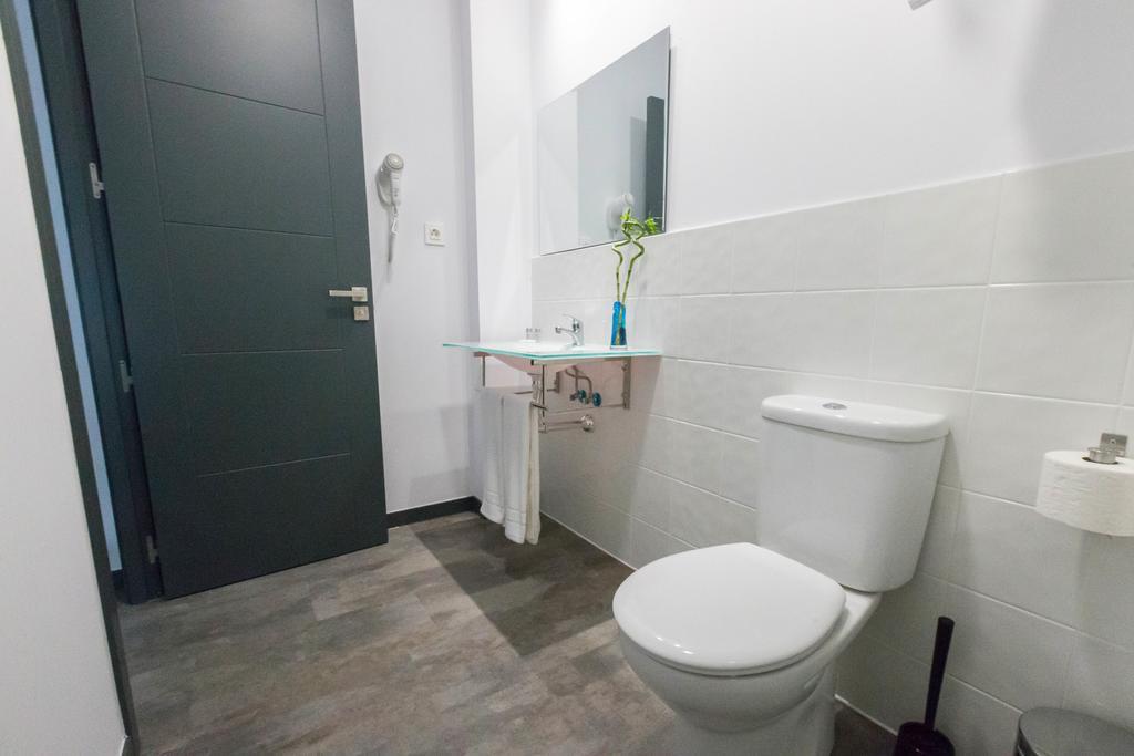 Bajondillo Beach Cozy Inns (Adults Only) Torremolinos Exteriör bild